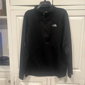 Men’s The North Face Black Quarter-Zip Pullover